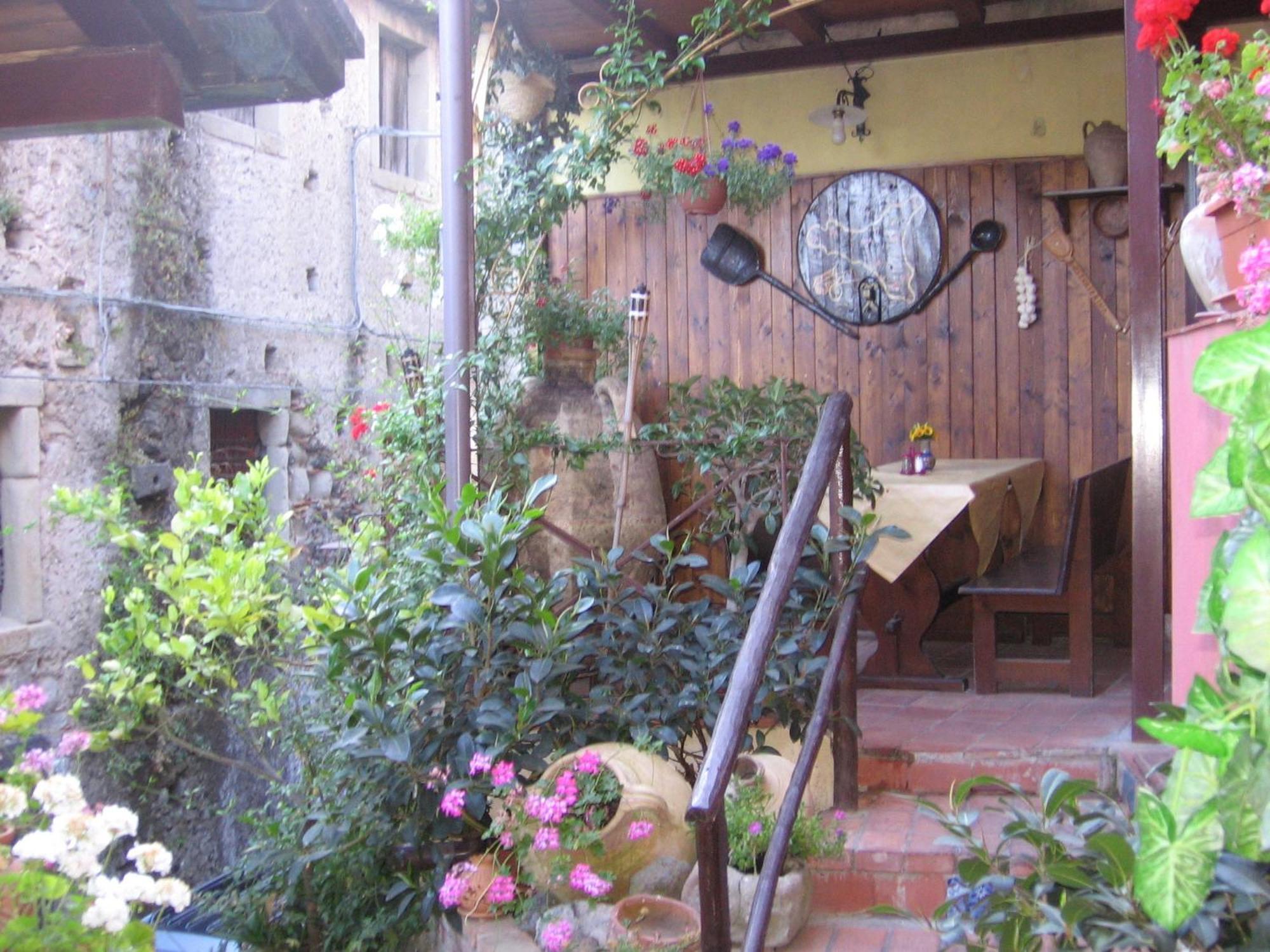 Albergo Diffuso Borgo Santa Caterina "Vintage" Castiglione De Sicilia Ngoại thất bức ảnh