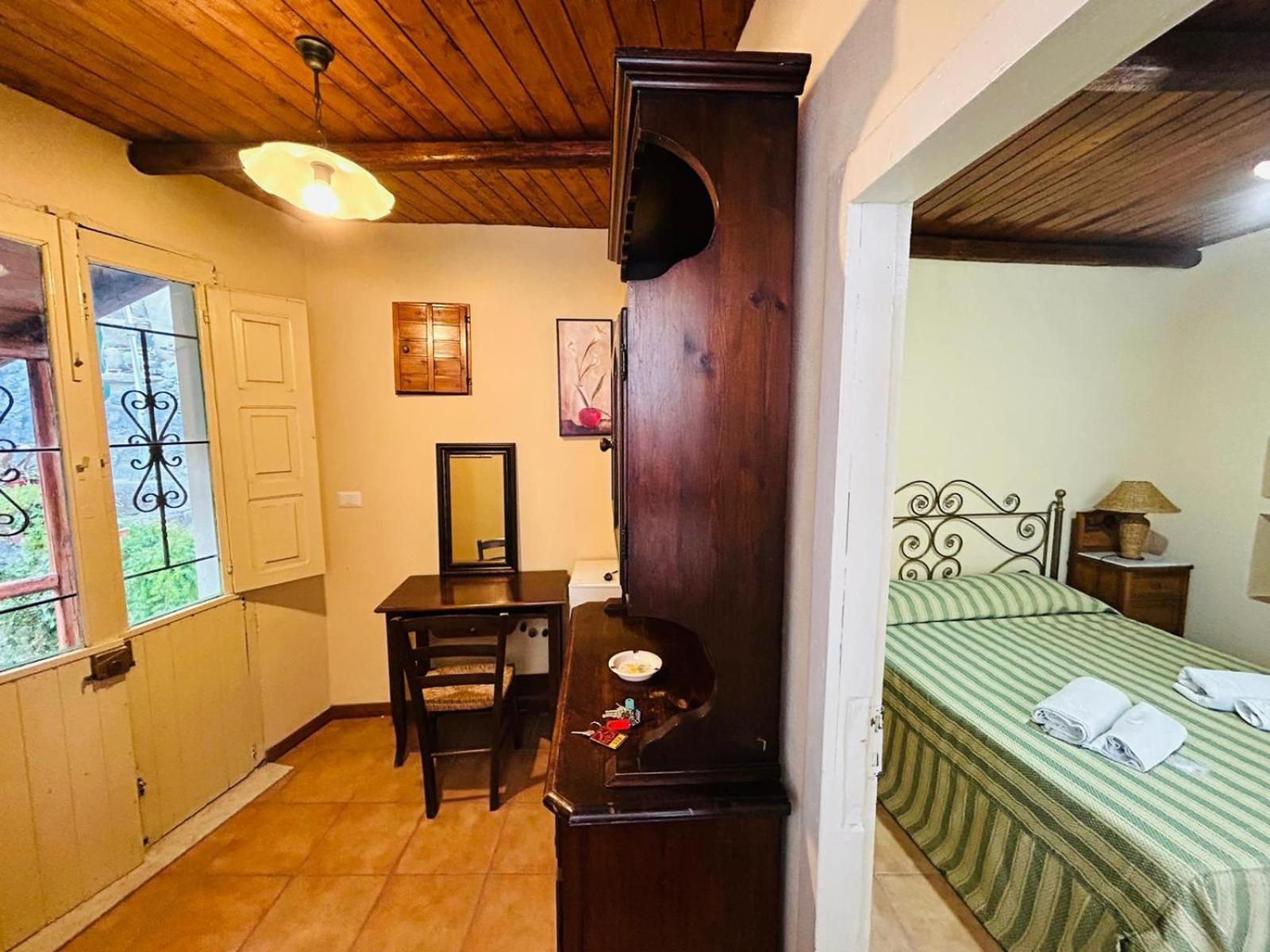 Albergo Diffuso Borgo Santa Caterina "Vintage" Castiglione De Sicilia Phòng bức ảnh