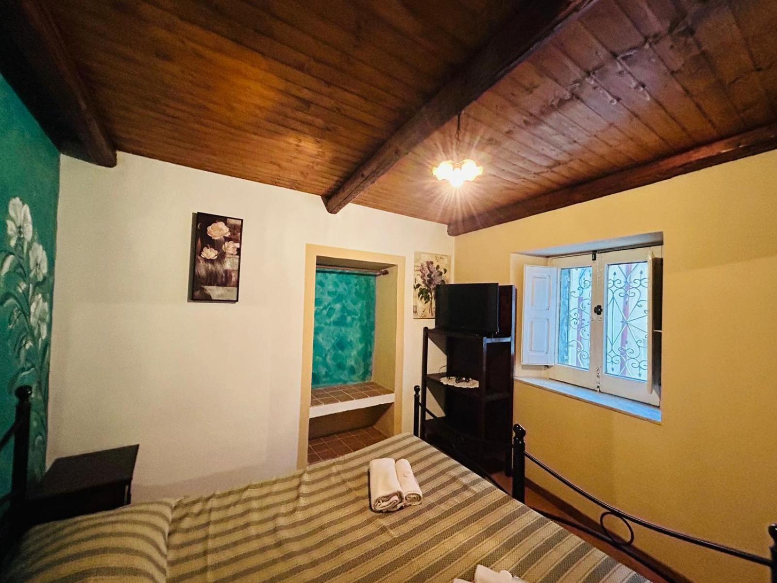Albergo Diffuso Borgo Santa Caterina "Vintage" Castiglione De Sicilia Phòng bức ảnh